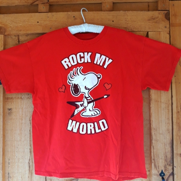 Peanuts Snoopy T Shirt Rock My World - Picture 1 of 4